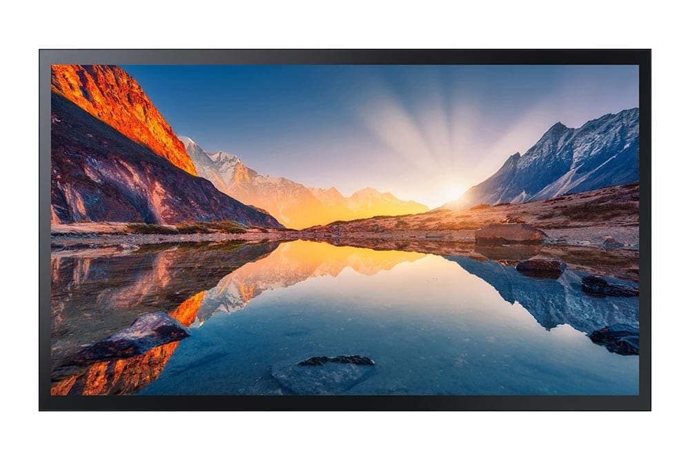 Samsung QM32R T 32” Display